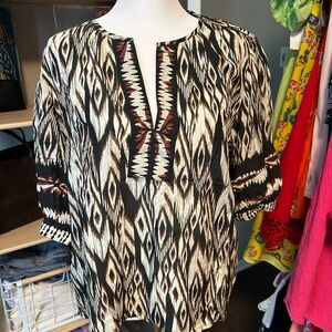 Velvet by graham and Spencer Women's Black and White Patterned Top medium nwot